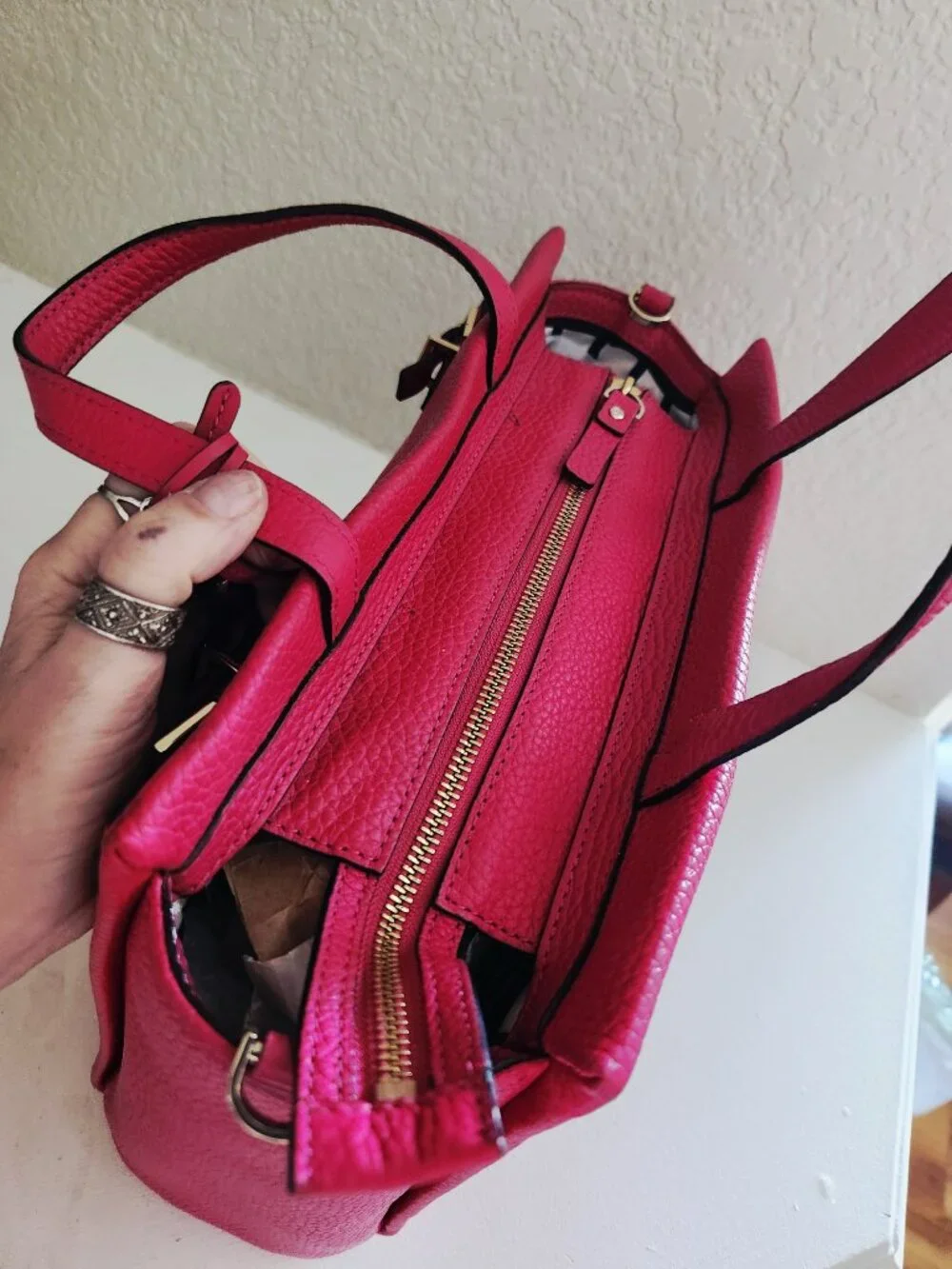 Kate Spade New York Fushia Leather Shoulder Bag Purse